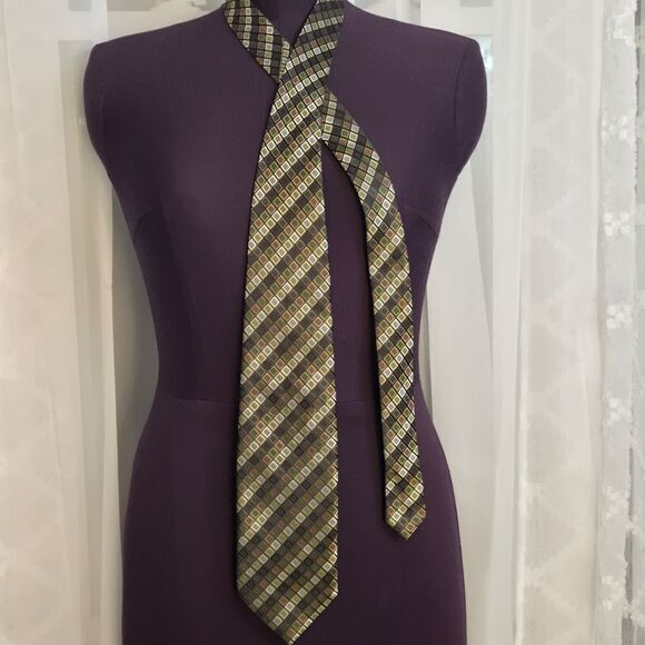 Giorgio Brutini Elegant Green and Gold Checkered Tie - Picture 1 of 5